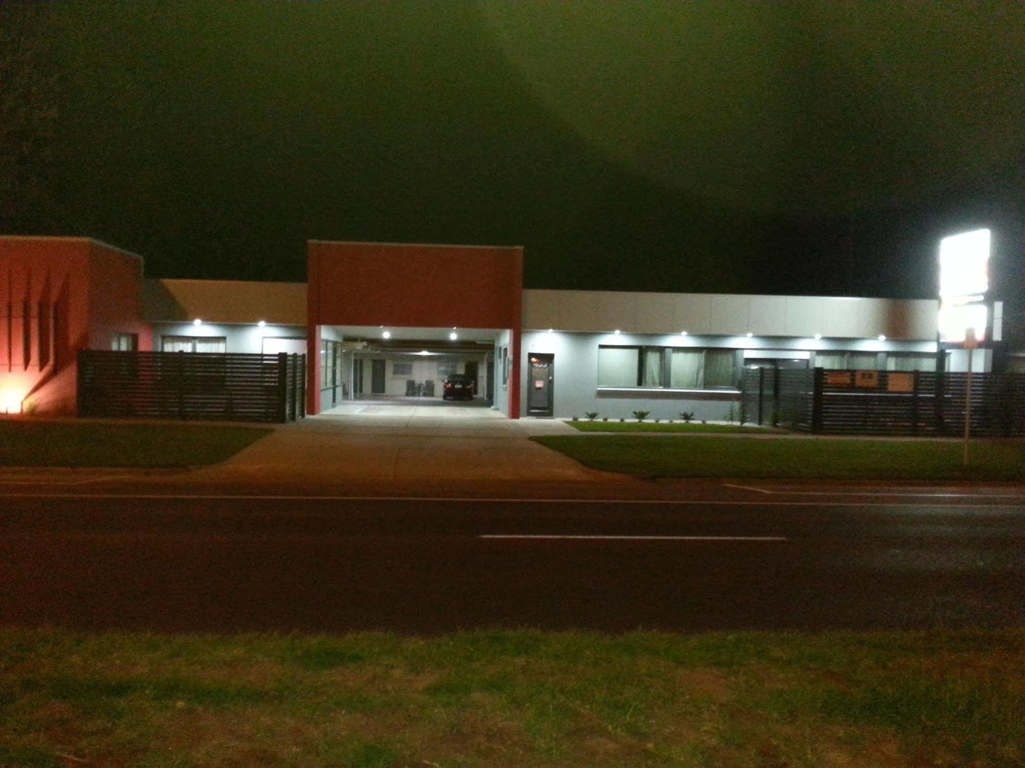 High Street Motel Echuca Extérieur photo